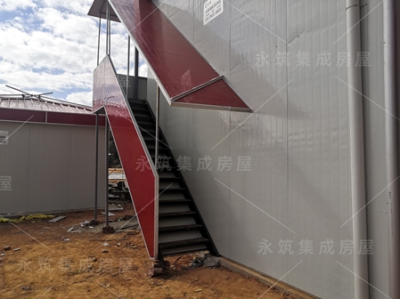 豪華板房頂樓梯